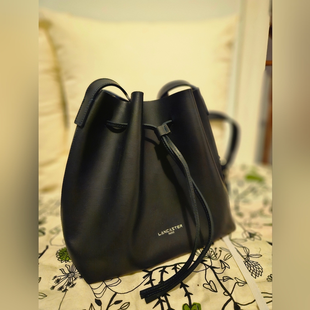 Lancaster Leather Bucket Bag In Blue